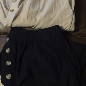 LOFT Women's Black and Cream Buttoned Trousers